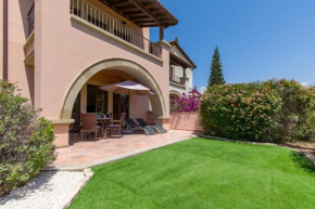 2 bedroom Apartment Artemis with two communal pools, Aphrodite Hills Resort